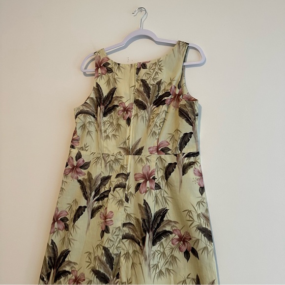 Hilo Hattie Cream and Pink Floral Hawaiian Dress Sz 14 - Picture 8 of 9